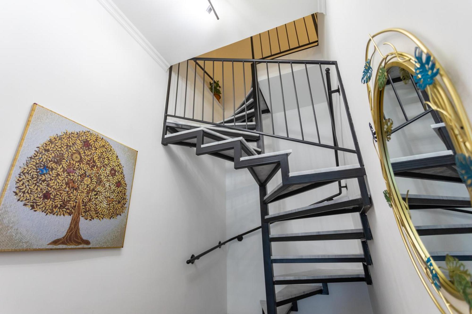Mulberry Ბჟოლები Apartment Kutaisi Bagian luar foto
